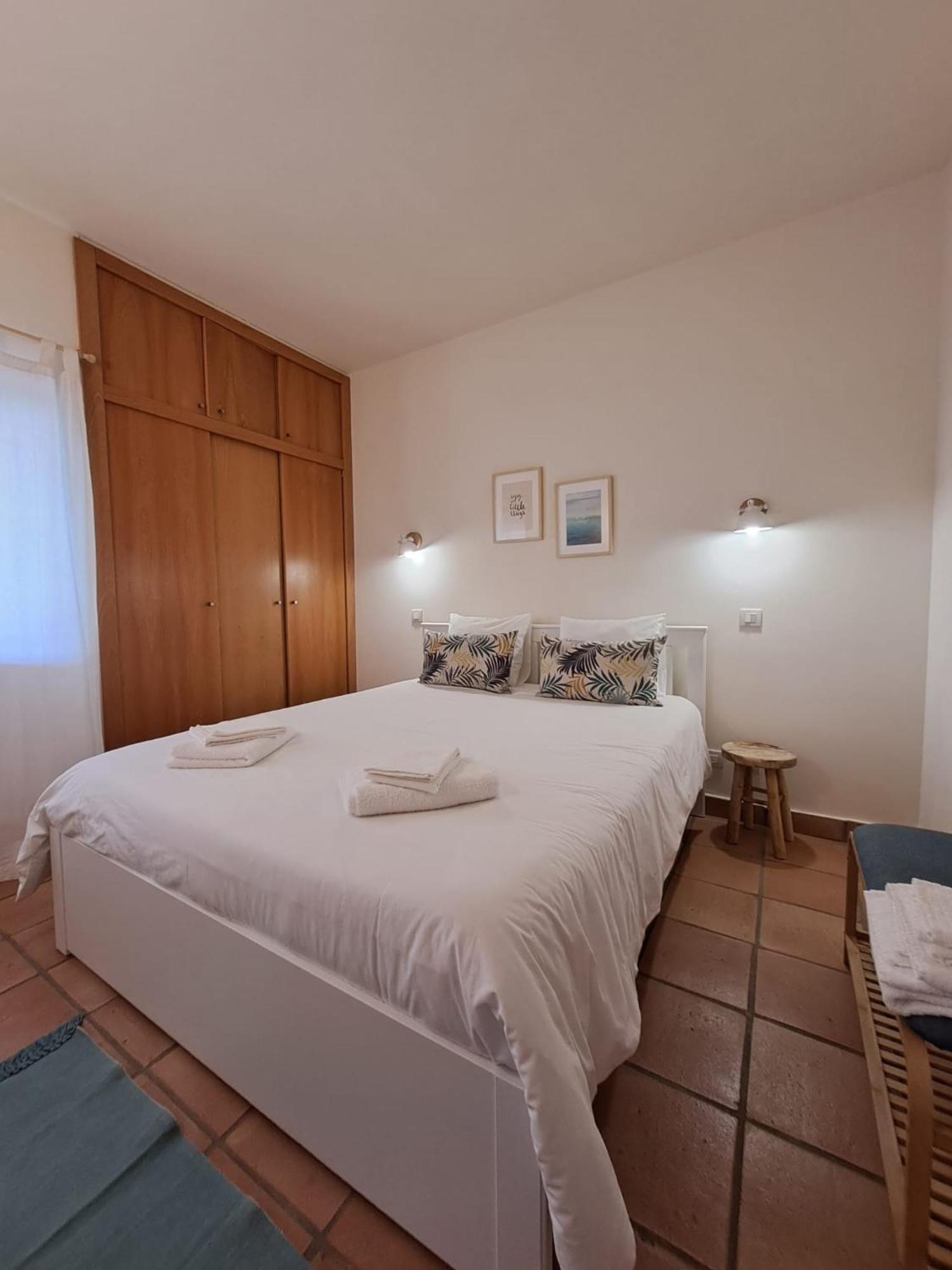 Sea View Apartment Near Meia Praia Beach In Lagos! Pokój zdjęcie